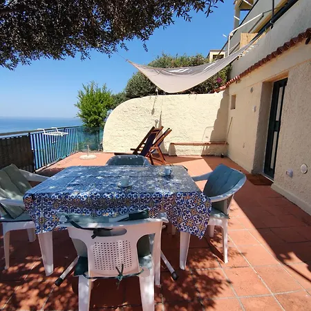 Holiday home Monolocale Vista Mare Ad Acciaroli Localita Mezzatorre *